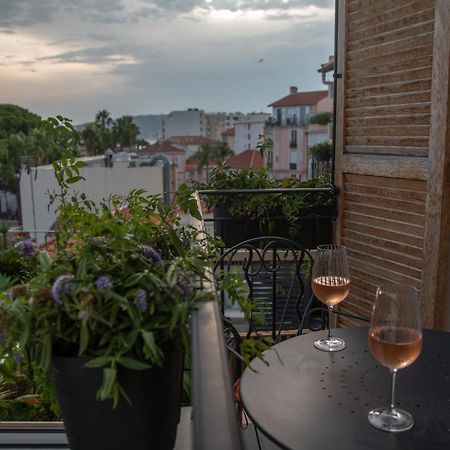 Unique Boutique Hotel Antibes Juan-Les-Pins エクステリア 写真