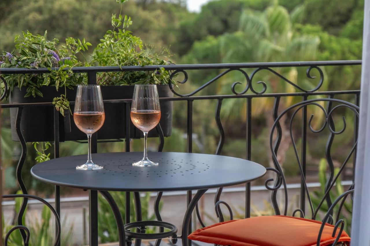 Unique Boutique Hotel Antibes Juan-Les-Pins エクステリア 写真